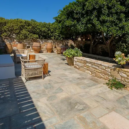 Вилла Salty Пунда